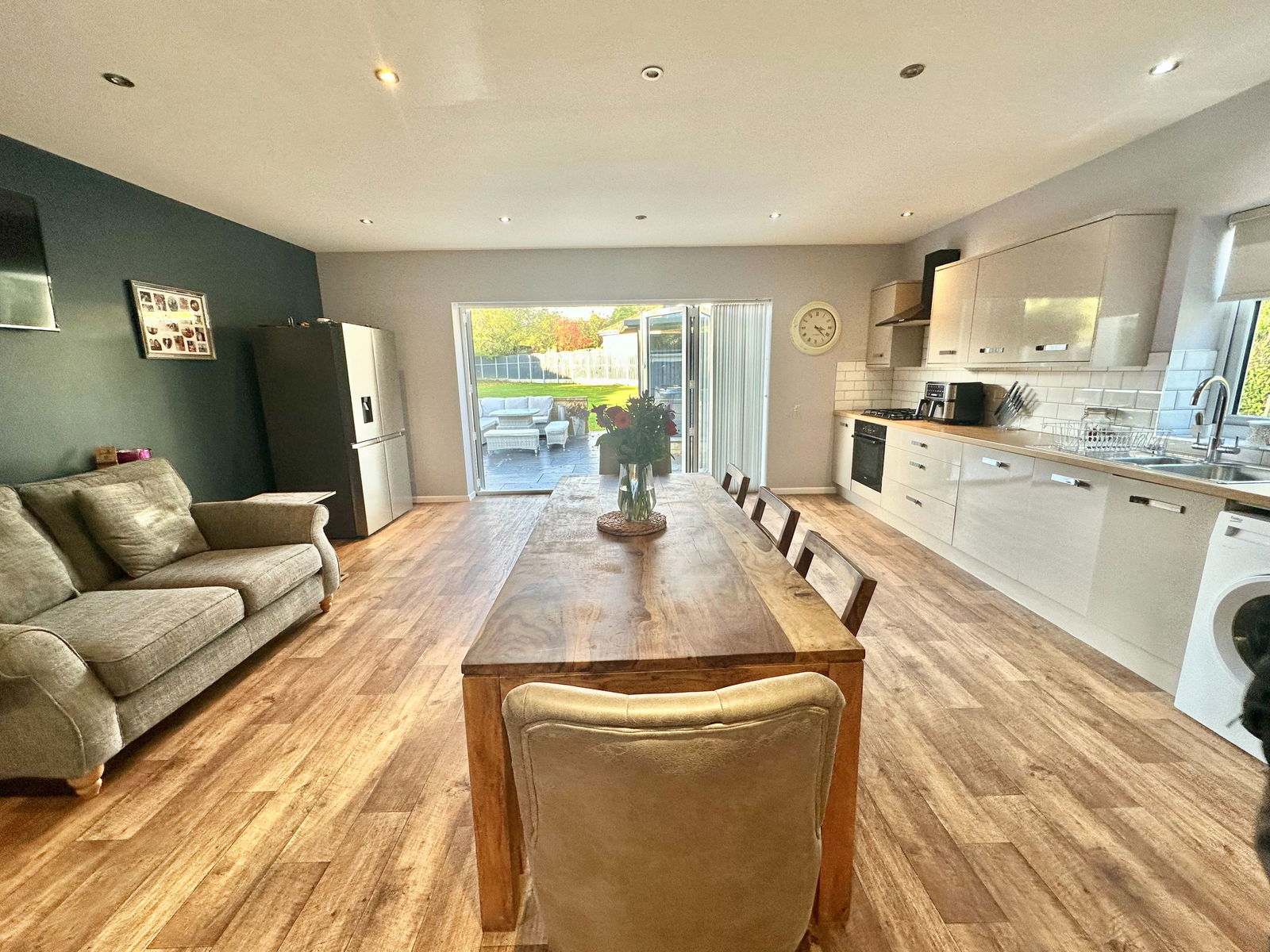 Essendine Crescent, S8