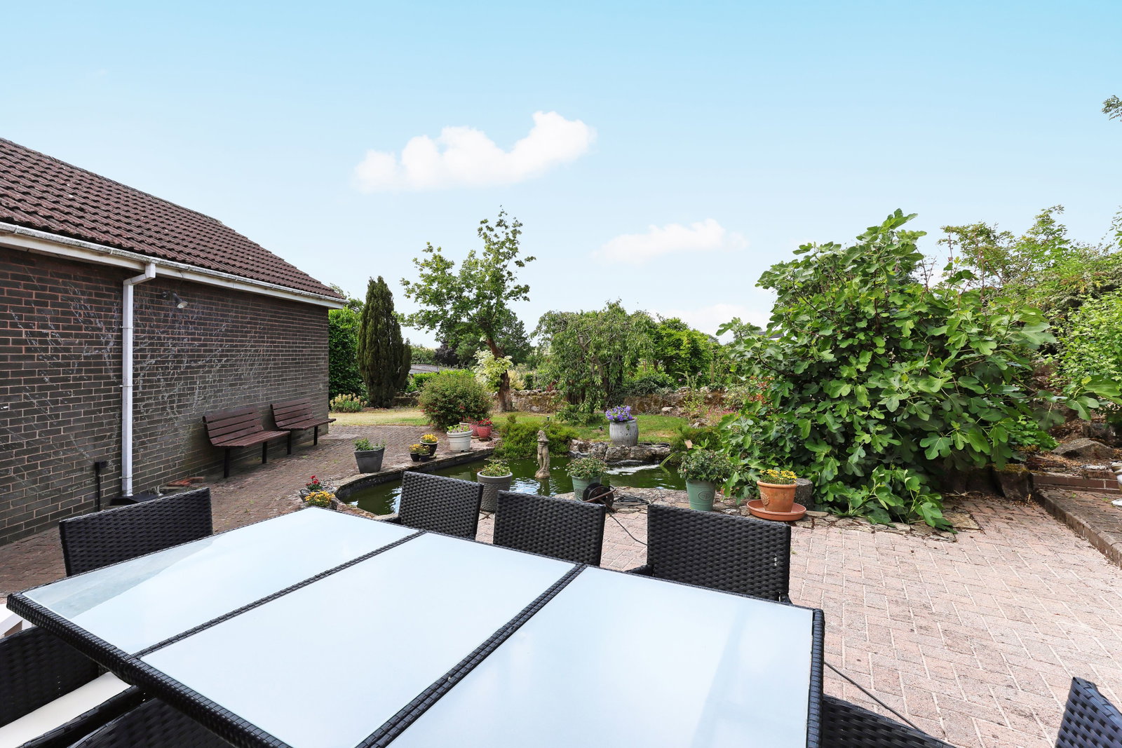 Greenfields, Hooton Lane, S25
