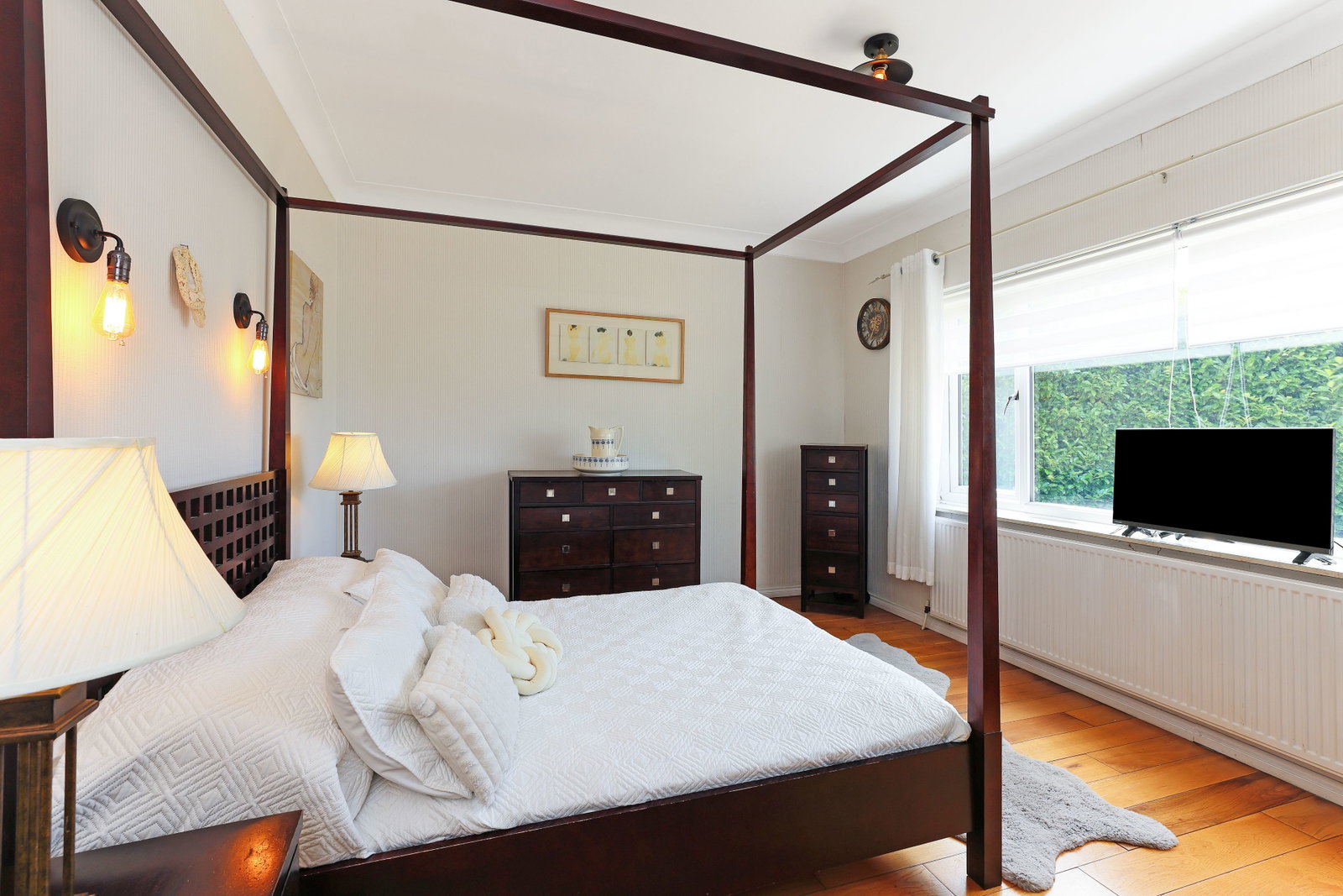 Greenfields, Hooton Lane, S25