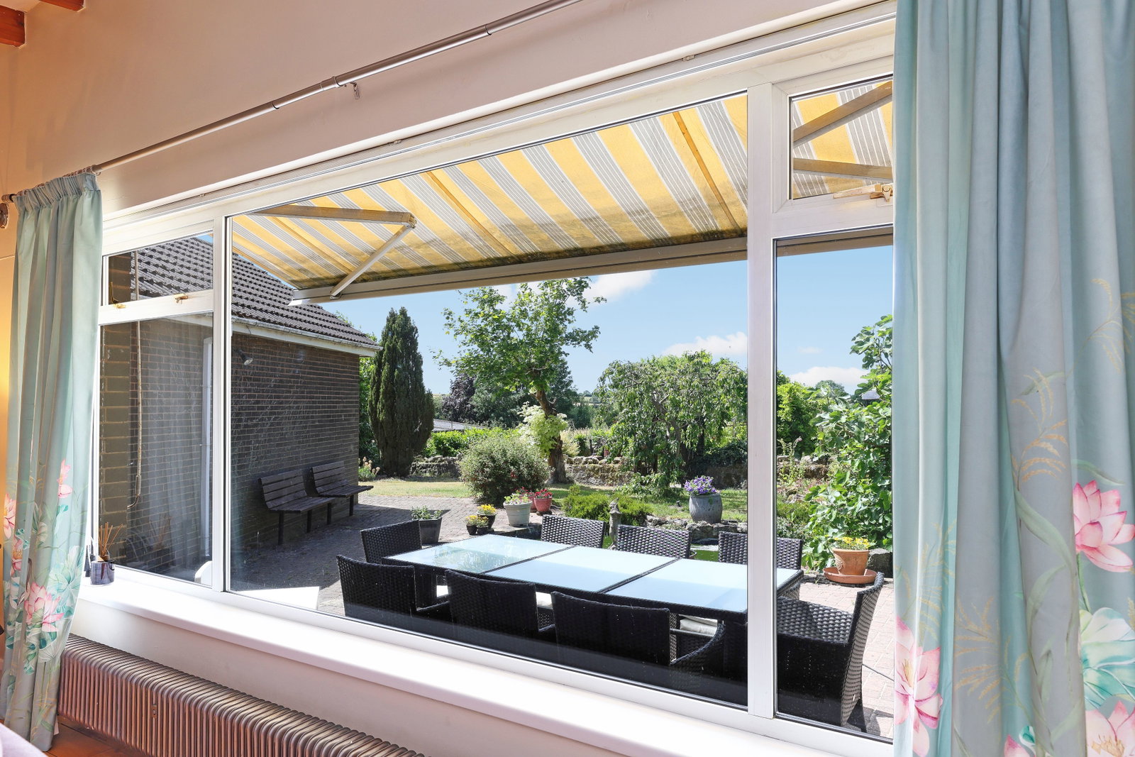 Greenfields, Hooton Lane, S25